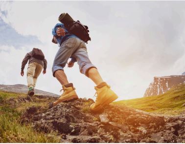 - TREKKING