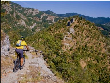 - ESCURSIONI IN MOUNTAIN BIKE