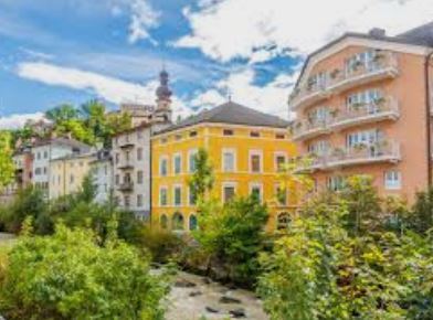 - DOLOMITES LIFESTYLE EXPERIENCE